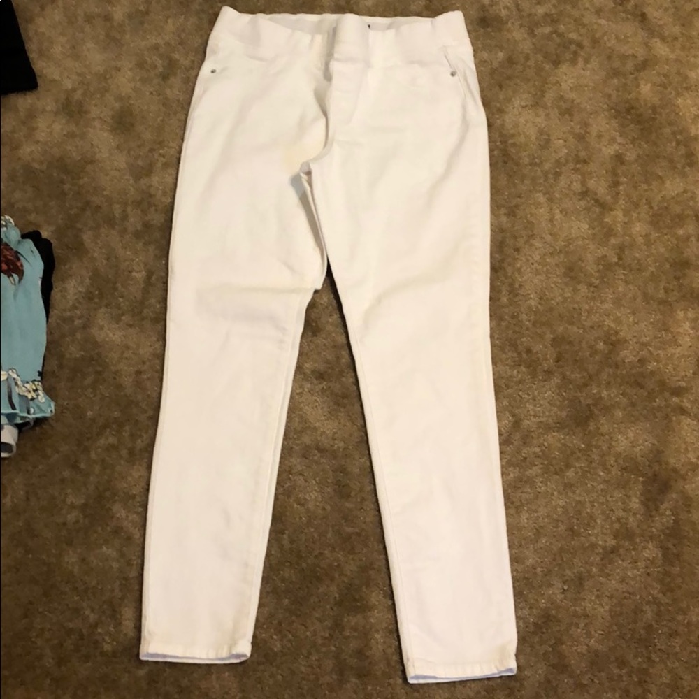 White Old Navy Jeans
